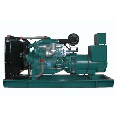 150kw國產(chǎn)大宇柴油發(fā)電機組-國產(chǎn)大宇6缸柴油機DW8.0-T6TI柴油發(fā)電機組,缸徑/行程：112/135mm,柴油發(fā)電機組水冷發(fā)動機功率180KW,柴油發(fā)電機組配套馬拉松斯坦福發(fā)電機。廠價直銷歡迎選購：13773399855。