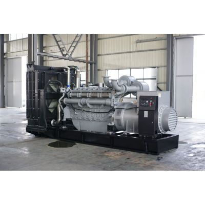 600kw珀金斯柴油發電機組-珀金斯6缸柴油機4006-23TAG3A柴油發電機組,缸徑/行程：160/190mm,柴油發電機組水冷發動機功率679KW,柴油發電機組配套馬拉松斯坦福發電機。廠價直銷歡迎選購：13773399855。