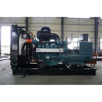 200kw斗山大宇柴油發(fā)電機(jī)組-斗山大宇6缸柴油機(jī)DP086LA柴油發(fā)電機(jī)組,缸徑/行程：111/139mm,柴油發(fā)電機(jī)組水冷發(fā)動機(jī)功率224KW,柴油發(fā)電機(jī)組配套馬拉松斯坦福發(fā)電機(jī)。廠價直銷歡迎選購：13773399855。